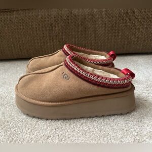 UGG Tazz II Platform Slippers, Chestnut color, a 1.75-inch platform, size 7